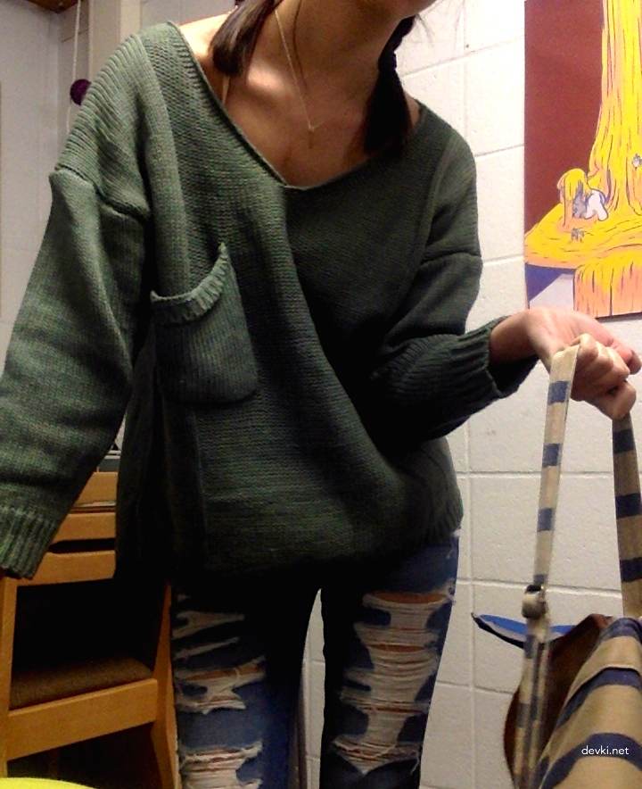 Hot amateur gradually stripping to reveal sexy body in explicit poses