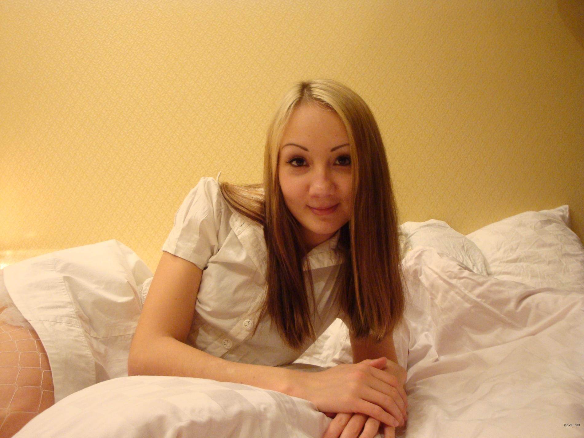Sexy Doll Costume: Hot Babe Poses Erotically - Amateur Photo