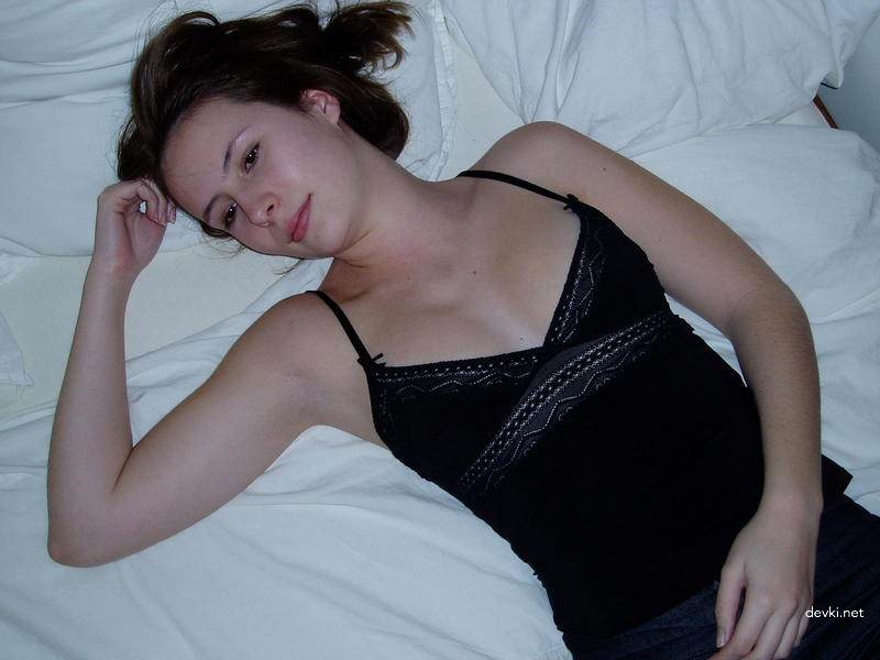 Hot Girl Poses at Home and Deepthroats Cock in Explicit Blowjob Scene