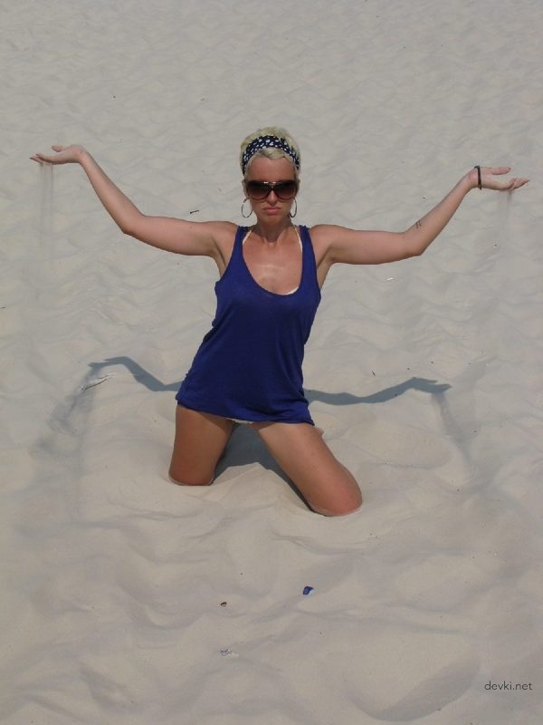 Sexy Blonde Amateur Compilation: Explicit Photos of a Hot Blondie