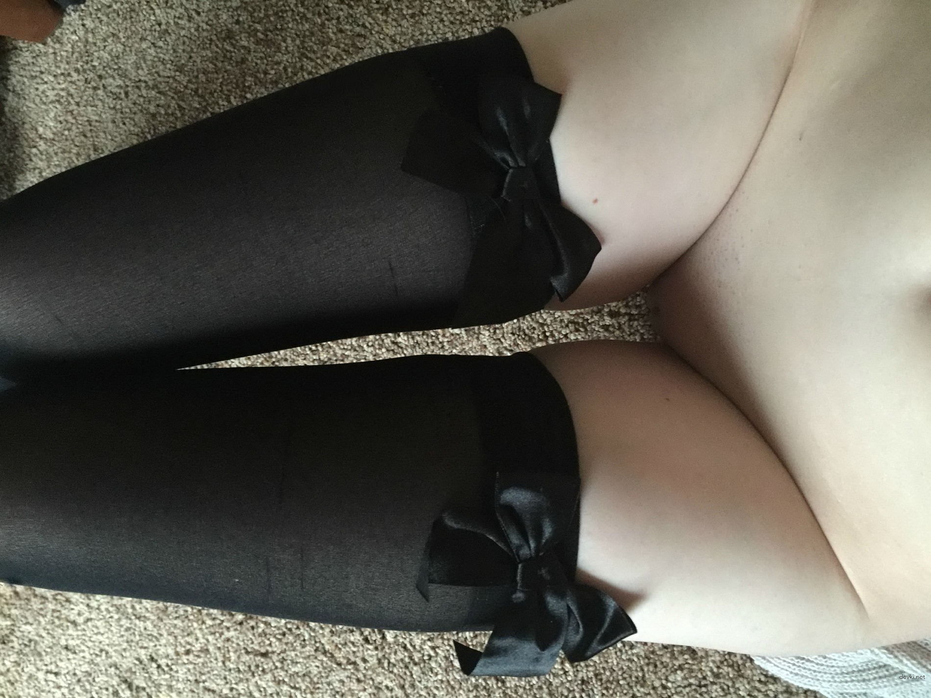 Bare-Skinned Girlfriend in Black Stockings: Explicit Amateur Photo