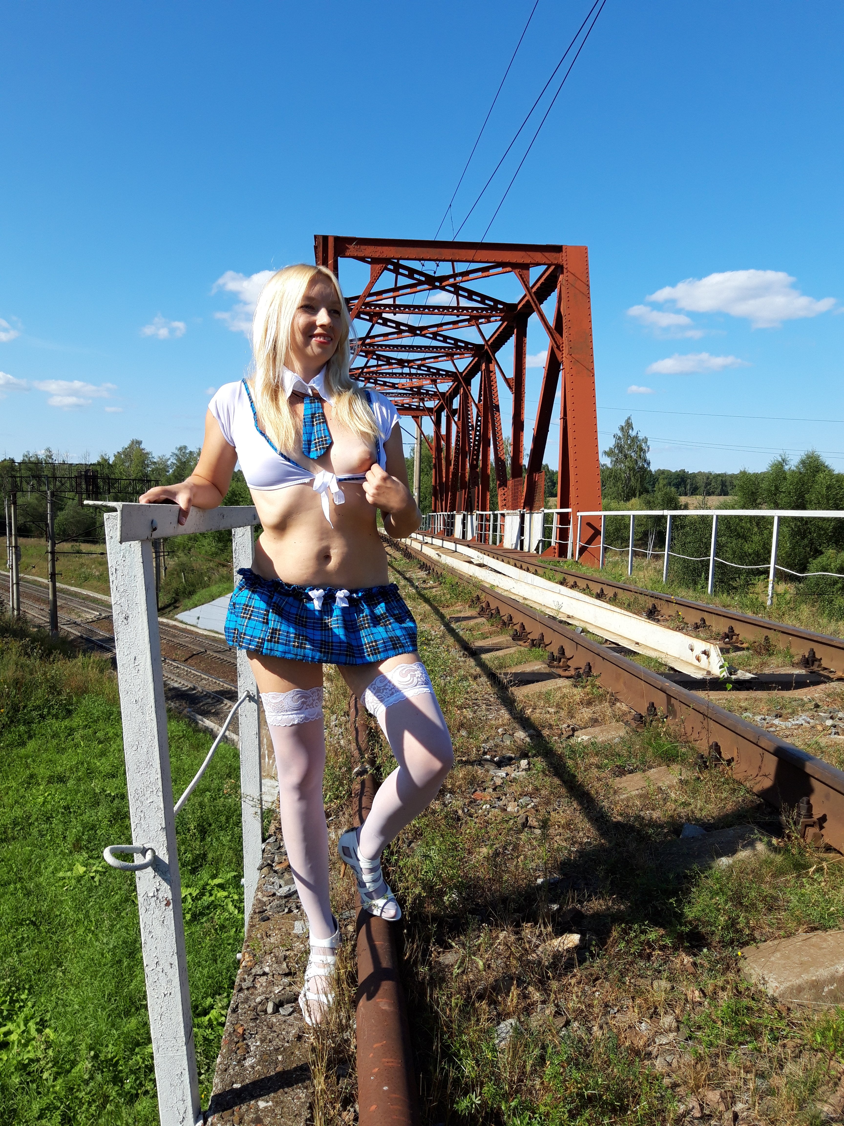 Blonde Babe Struts Nude in Public - No Panties!