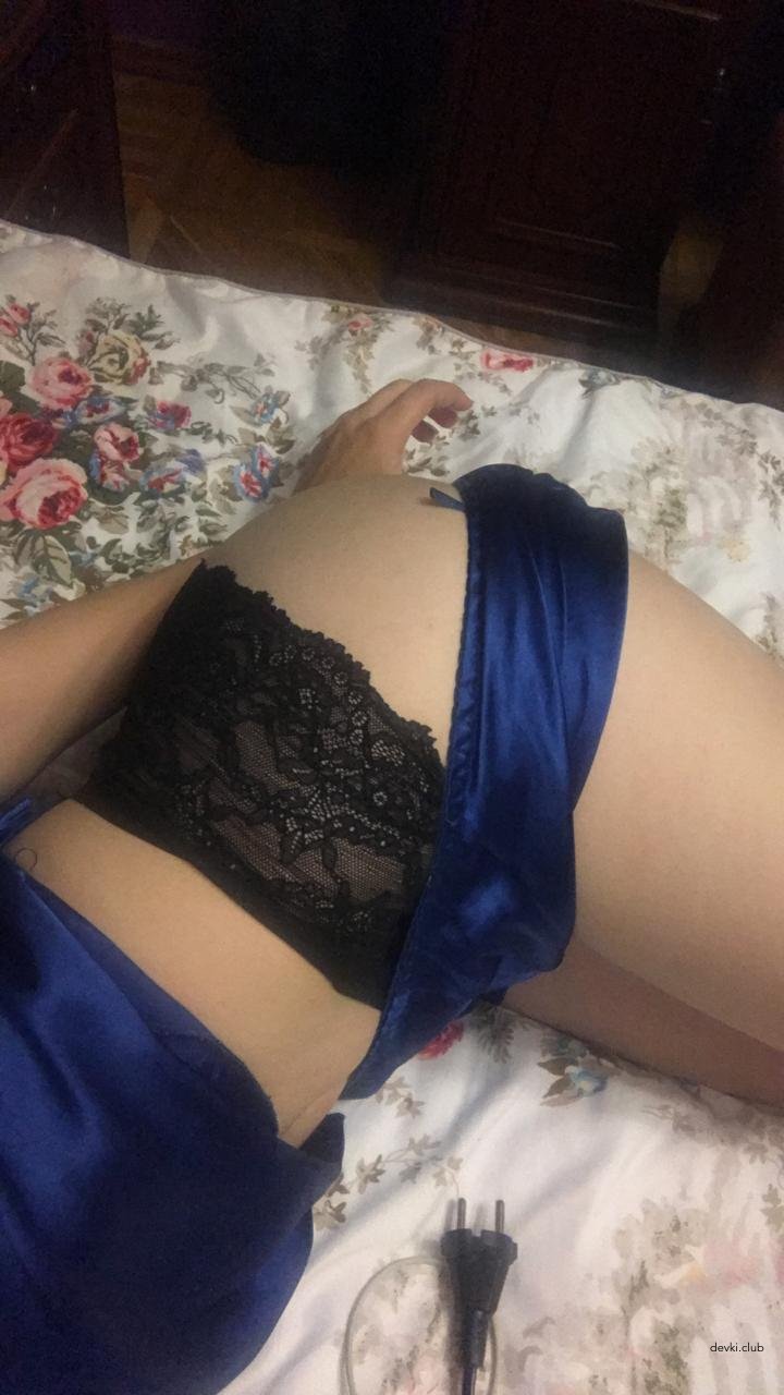 Hot Naked Babe Gets Fucked Hard