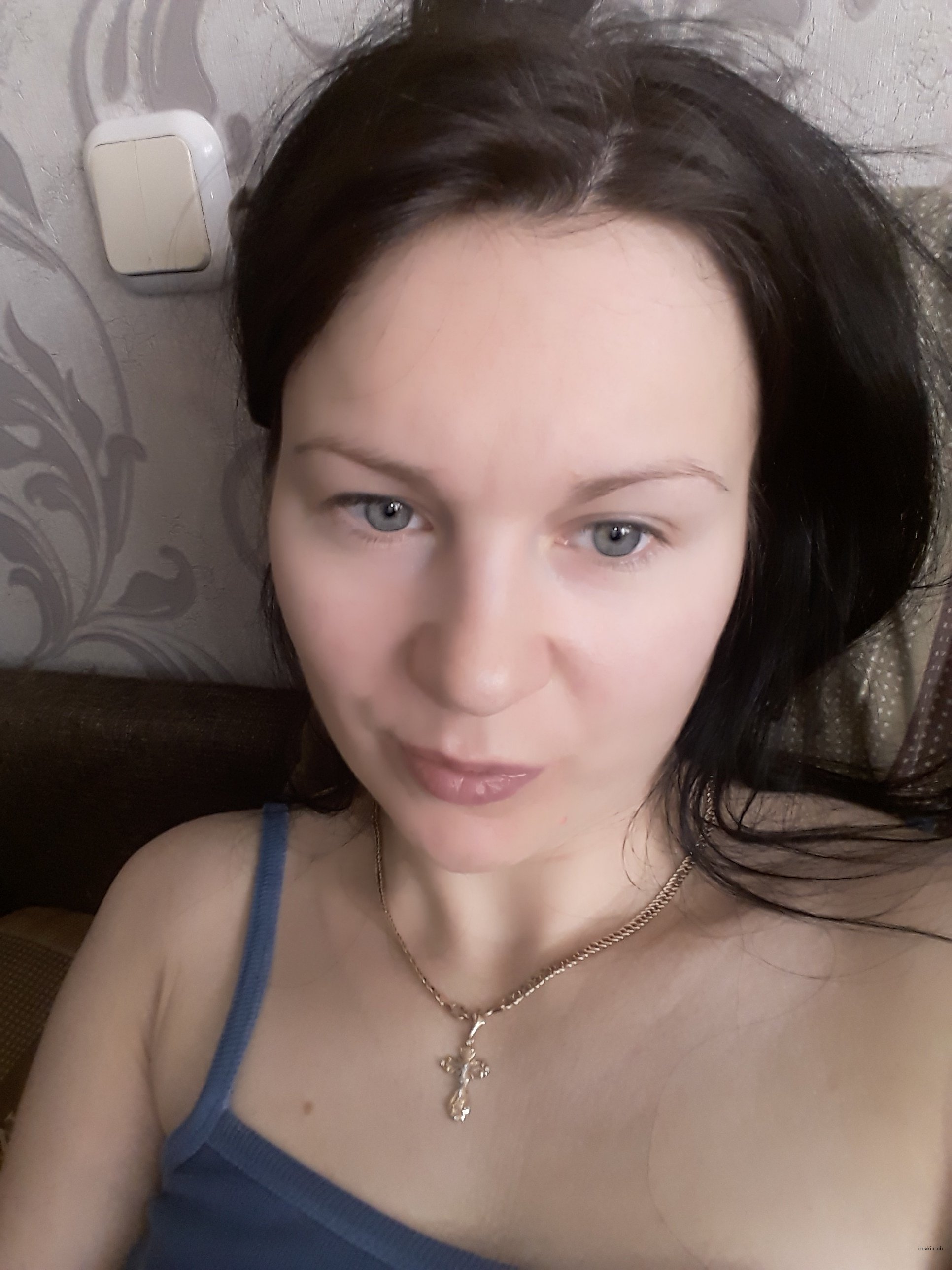Seductive Wife in Erotic Lingerie - Explicit Amateur Beginning