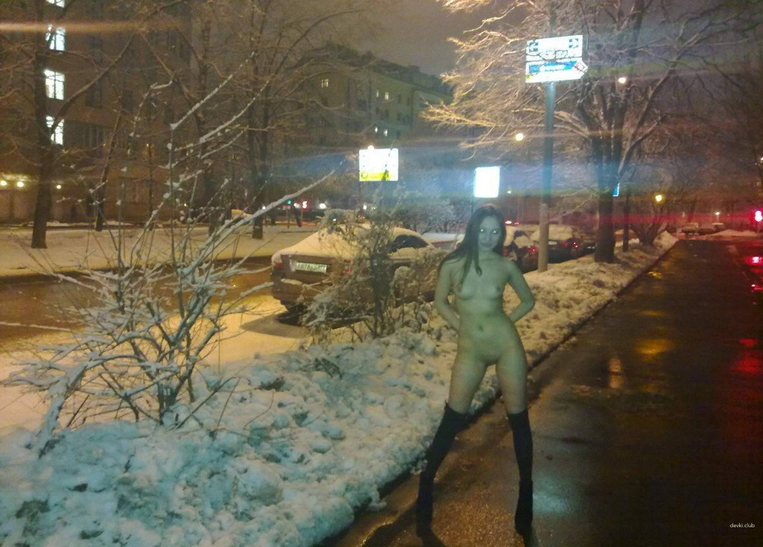 Seductive Brunette's Sexy Amateur Photos: Hot and Explicit Shots