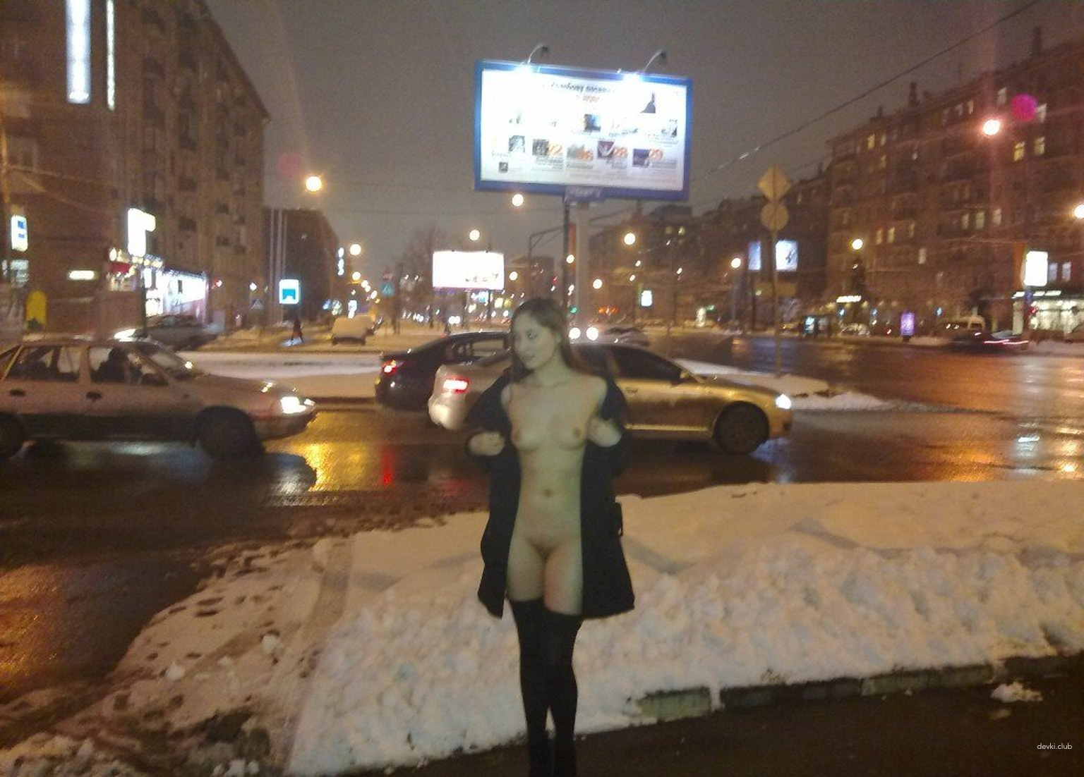 Seductive Brunette's Sexy Amateur Photos: Hot and Explicit Shots