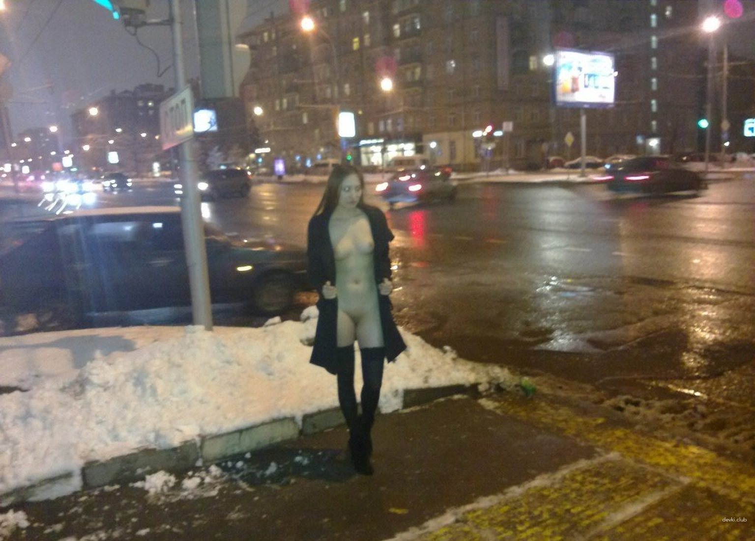 Seductive Brunette's Sexy Amateur Photos: Hot and Explicit Shots