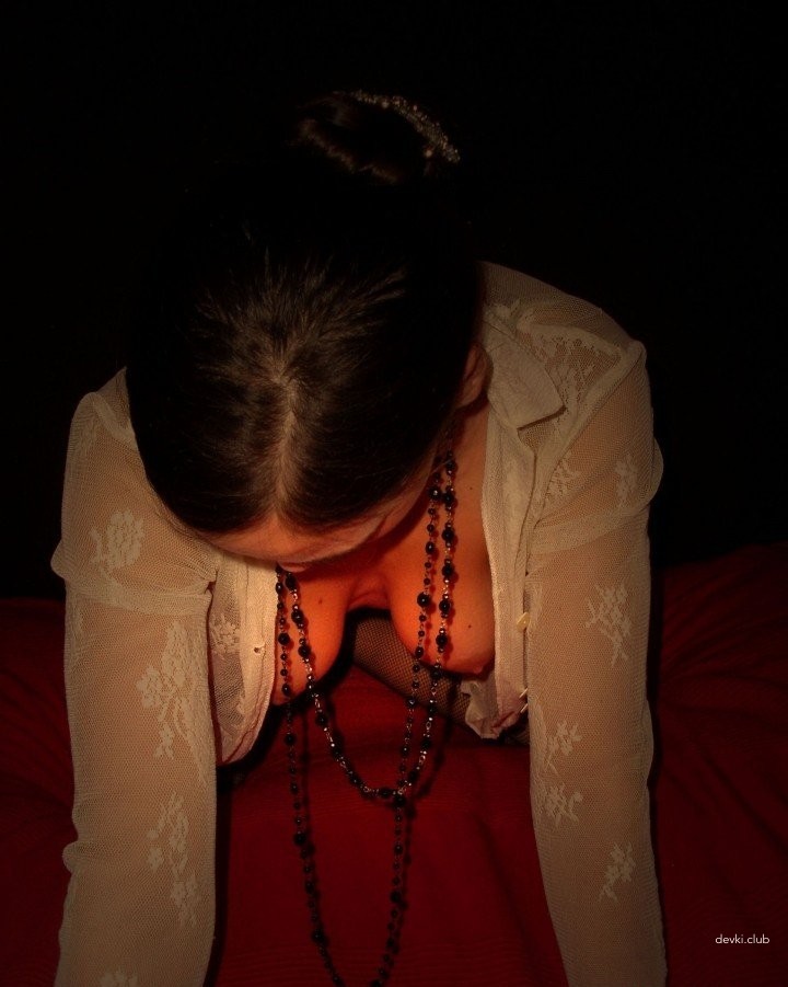 Amateur Mature Couple's Explicit Homemade Photos - Hot MILF and Hung Stud in Action!