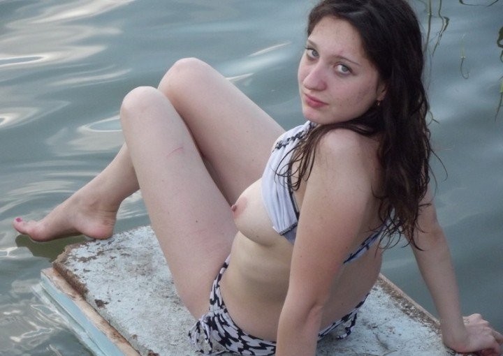 Naughty Amateur Naked on Balcony - Explicit Russian Girl Exposed