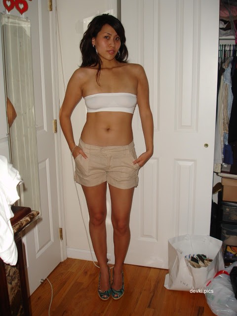 Hot Asian Wife Posing with Hairy Pussy - Explicit Amateur Photo