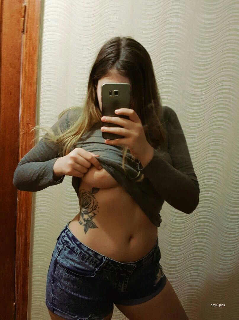 Curvy Babe Caresses Wet Pussy - Amateur XXX Photo