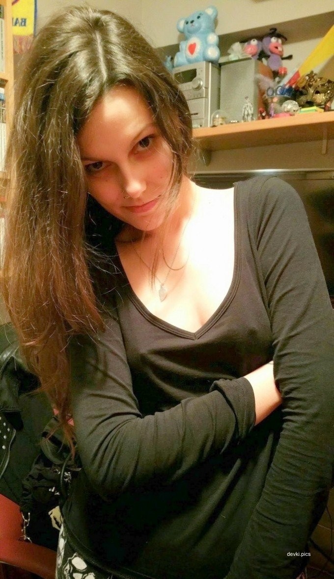 Young Girl's Phone Sex Pics: Explicit XXX Photos for Adults
