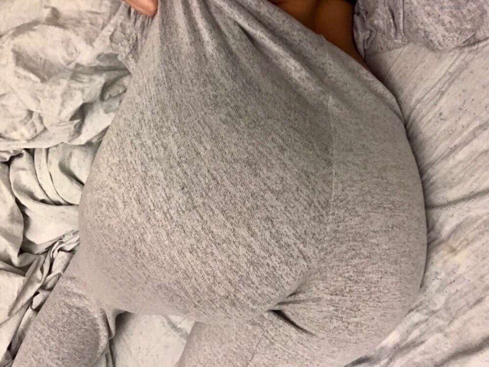 Sexy Amateur Girl Erotica: Stunning Beauty in Explicit Photos