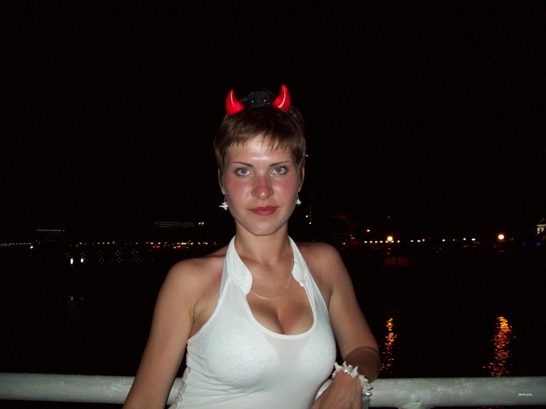 Shy Beauty Reveals Her Wet Pussy in Explicit Amateur Photo