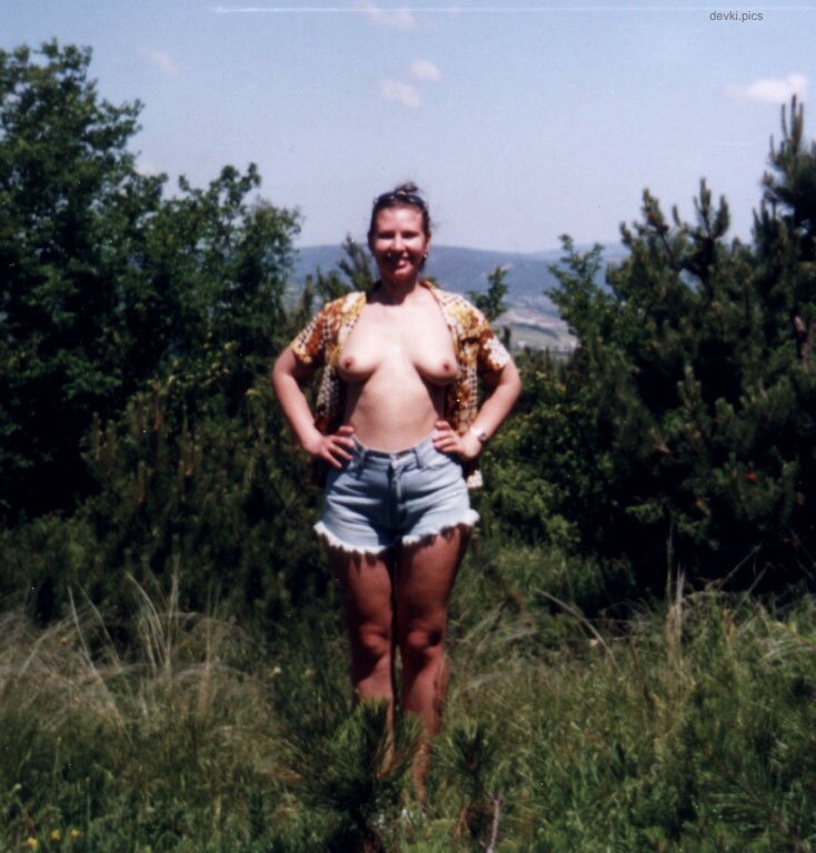 Early Amateur Outdoor Nudity: Explicit Nature Photos