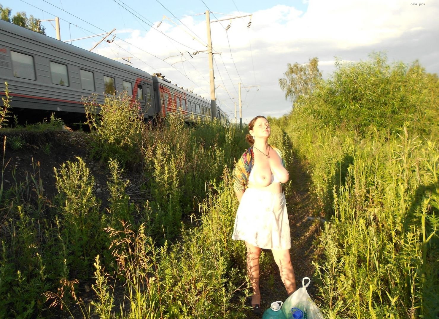 Seductive Wife at the Dacha: Explicit Amateur Photo Collection