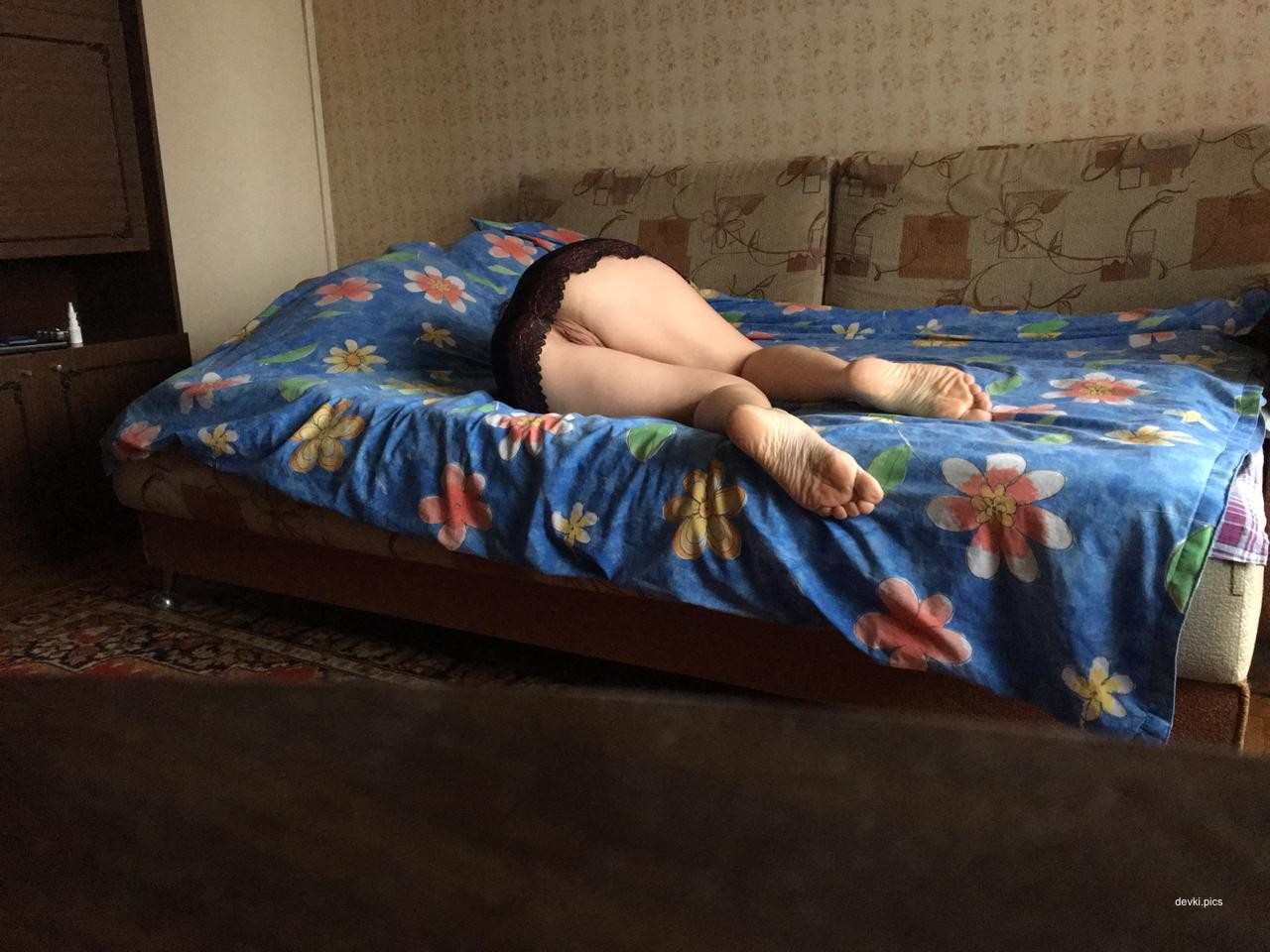 Sexy Amateur Wife with Amazing Ass - Explicit Homemade Photo