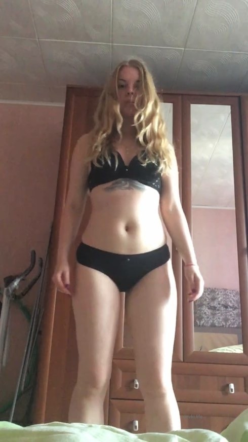 Private Nude Photo of Moscow Girl: Explicit Amateur Content