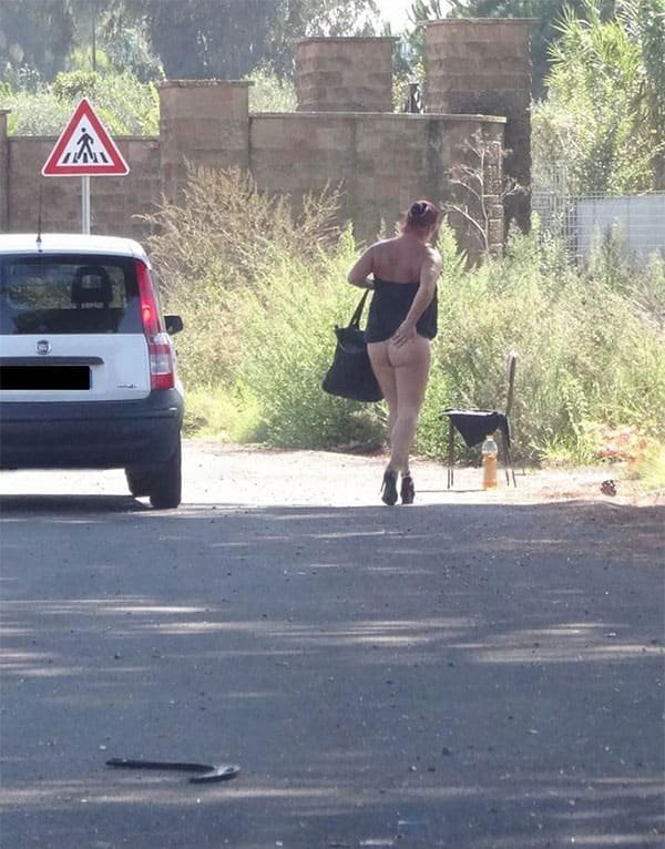 Roadside Hookers: Explicit Amateur Photos