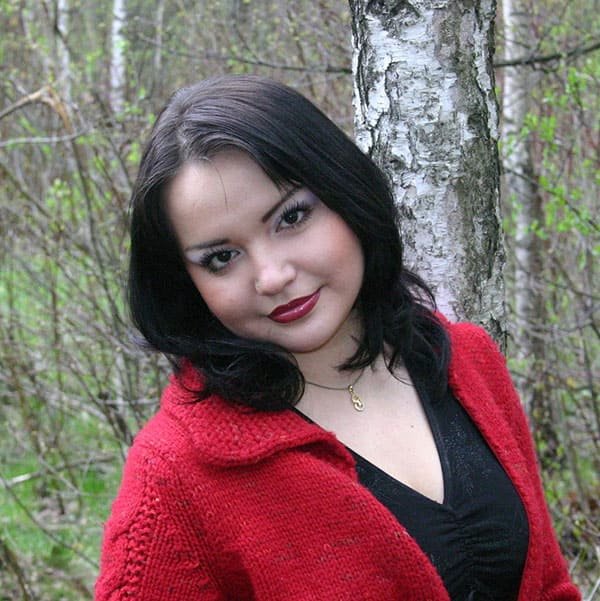 Explicit Amateur Photo: Revealing Her Assets in the Woods