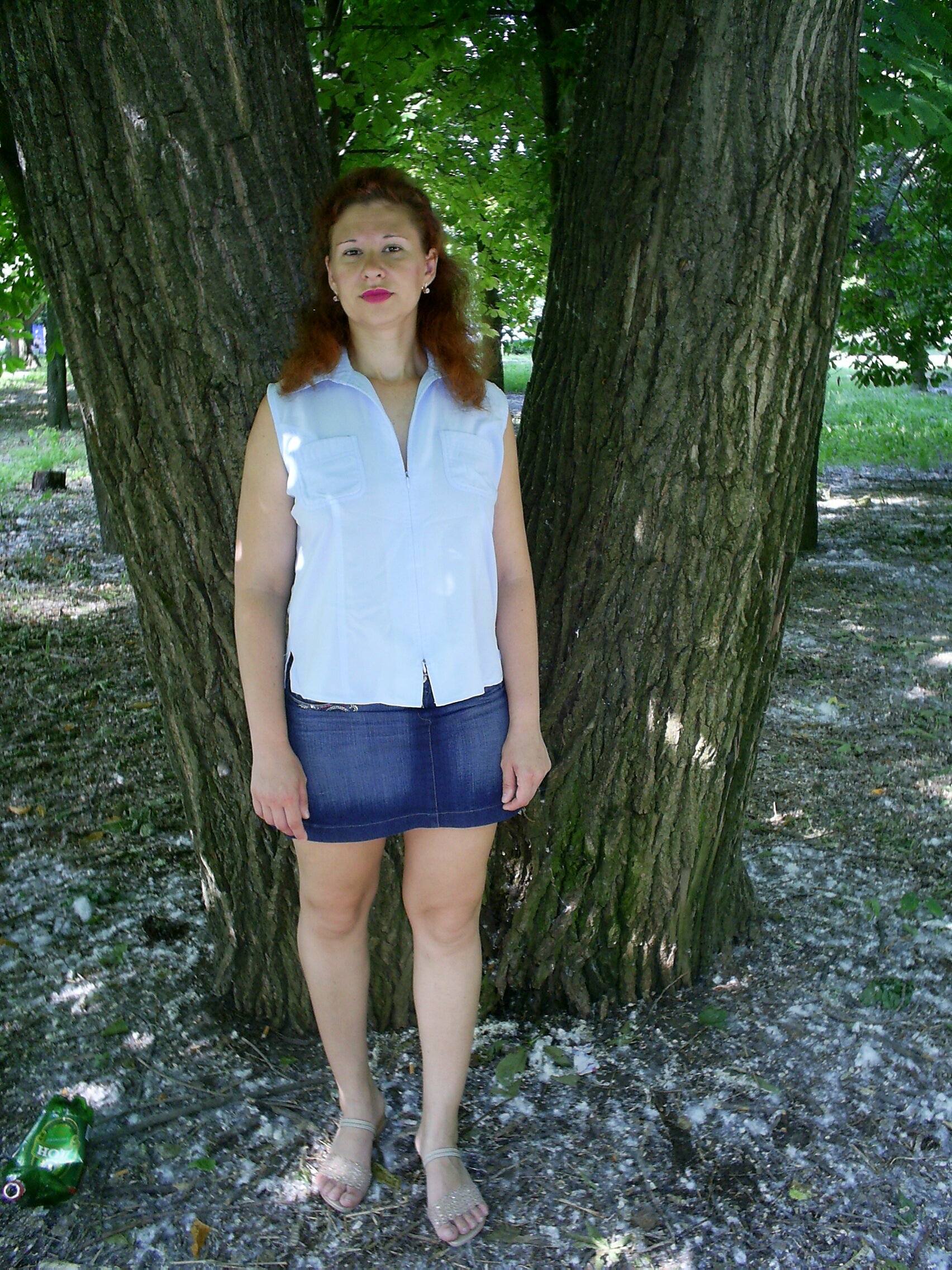 Hot MILF Struts Through City (Part 3) - Amateur Explicit Photos