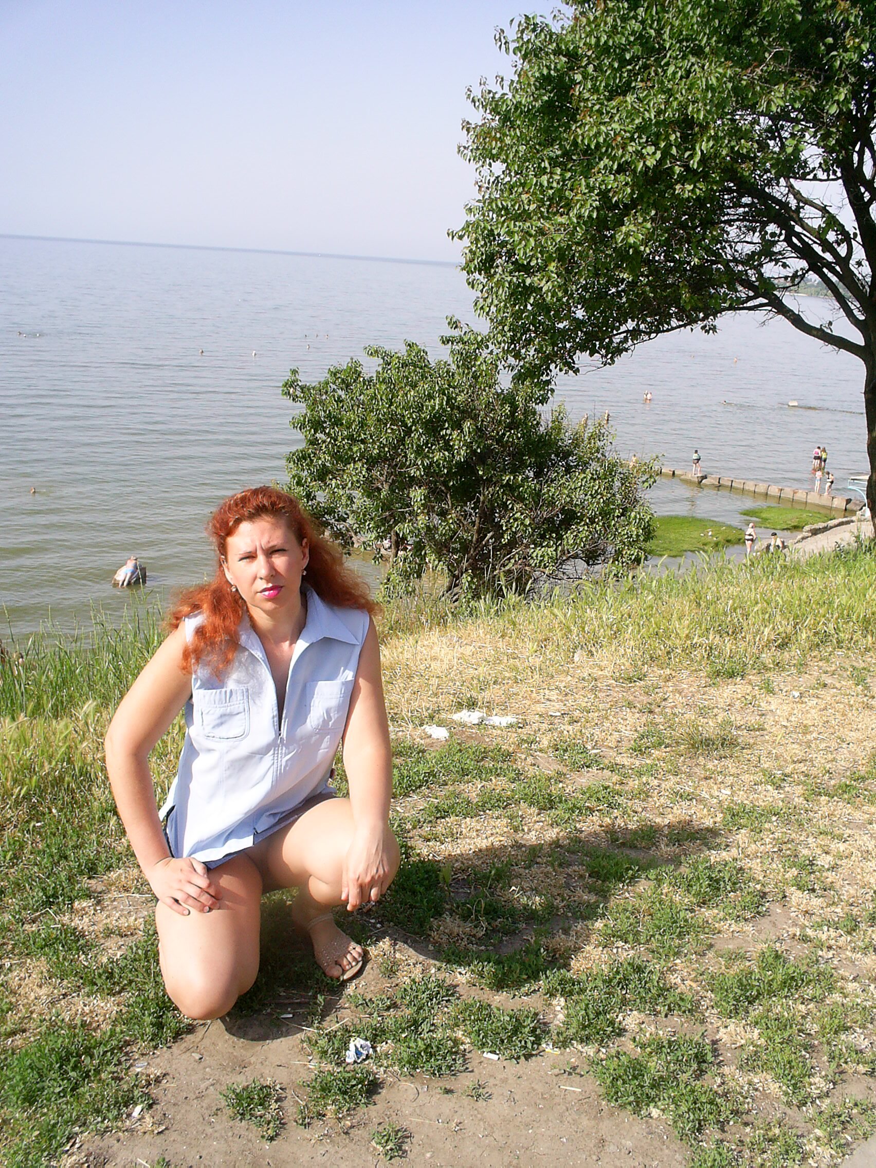 Hot MILF Struts Through City (Part 3) - Amateur Explicit Photos