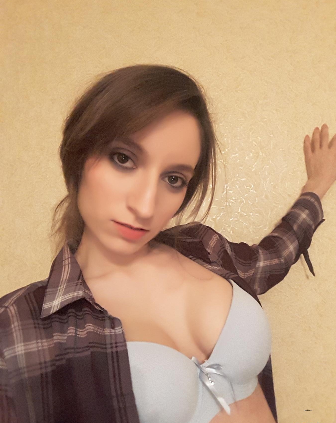 Seductive Amateur Girl Poses Explicitly at Home - Hot Selfie Photoshoot