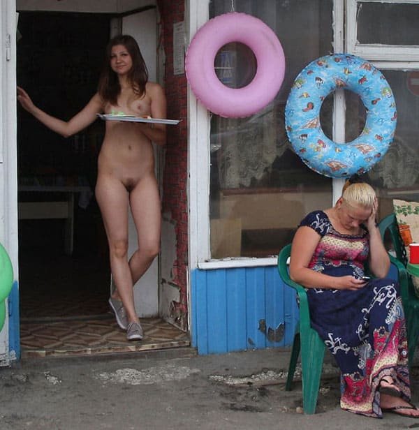 Sexy Waitress in Roadside Cafe: Amateur Photo with Explicit Content