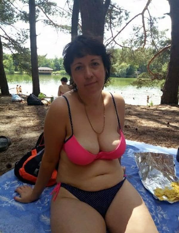 Real Russian MILF Amateur Photo: Explicit and Bold!