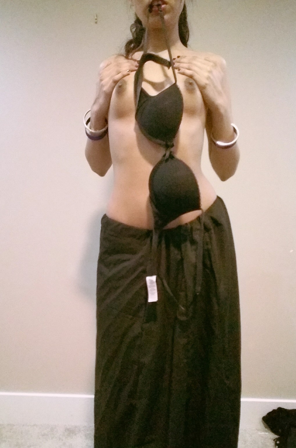 Amateur Photo: Hot Girl in Sari Exposing All - Uncensored!