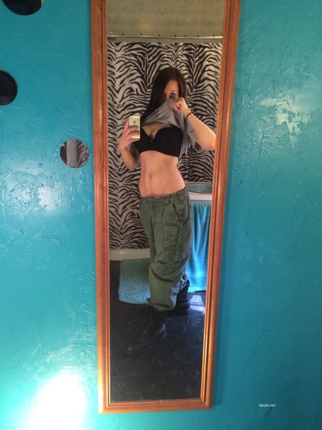 Explicit Bathroom Selfie: Amateur Photo in Toilet