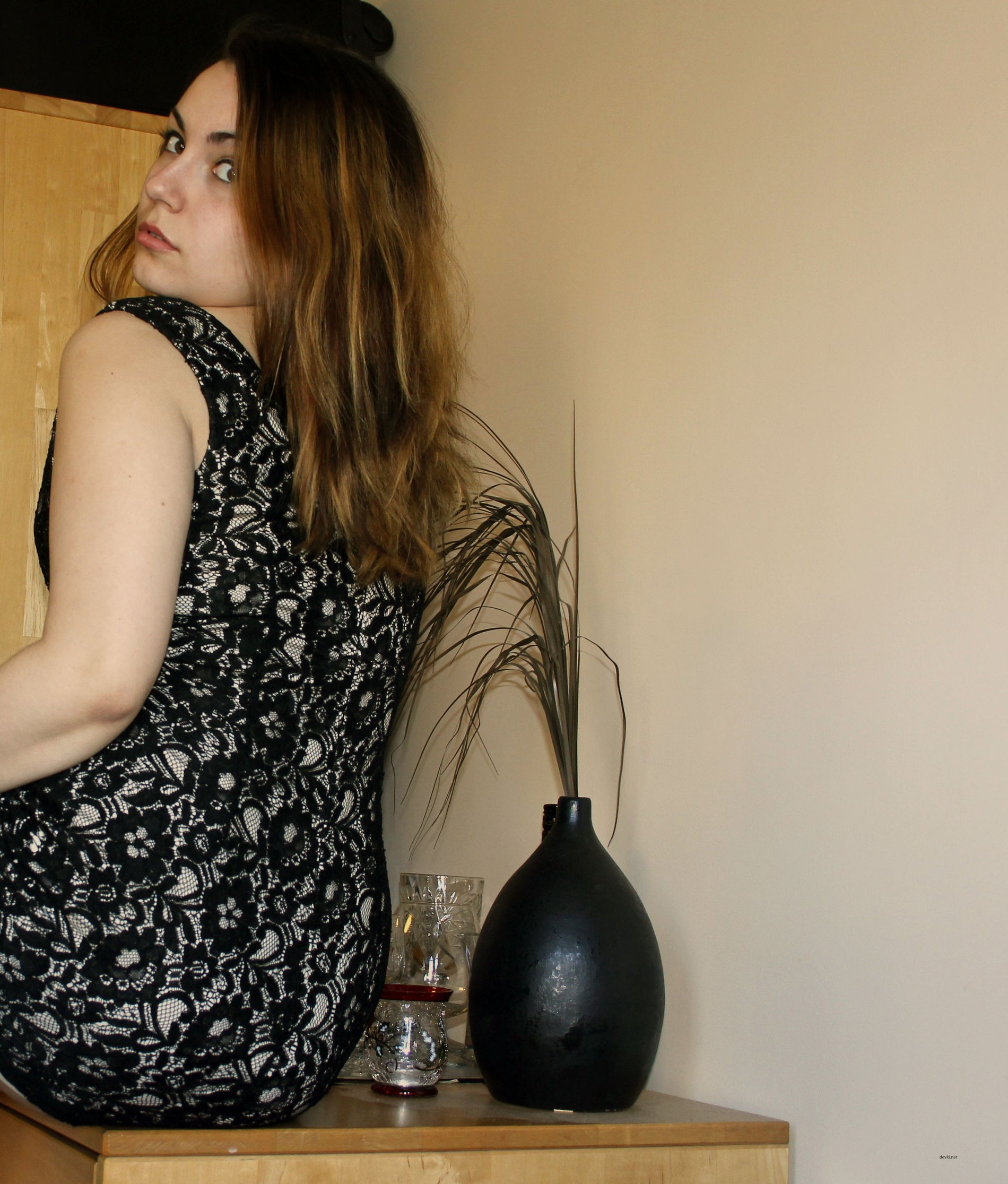 Seductive Girl in Private Photos: Explicit and Sensual XXX Content