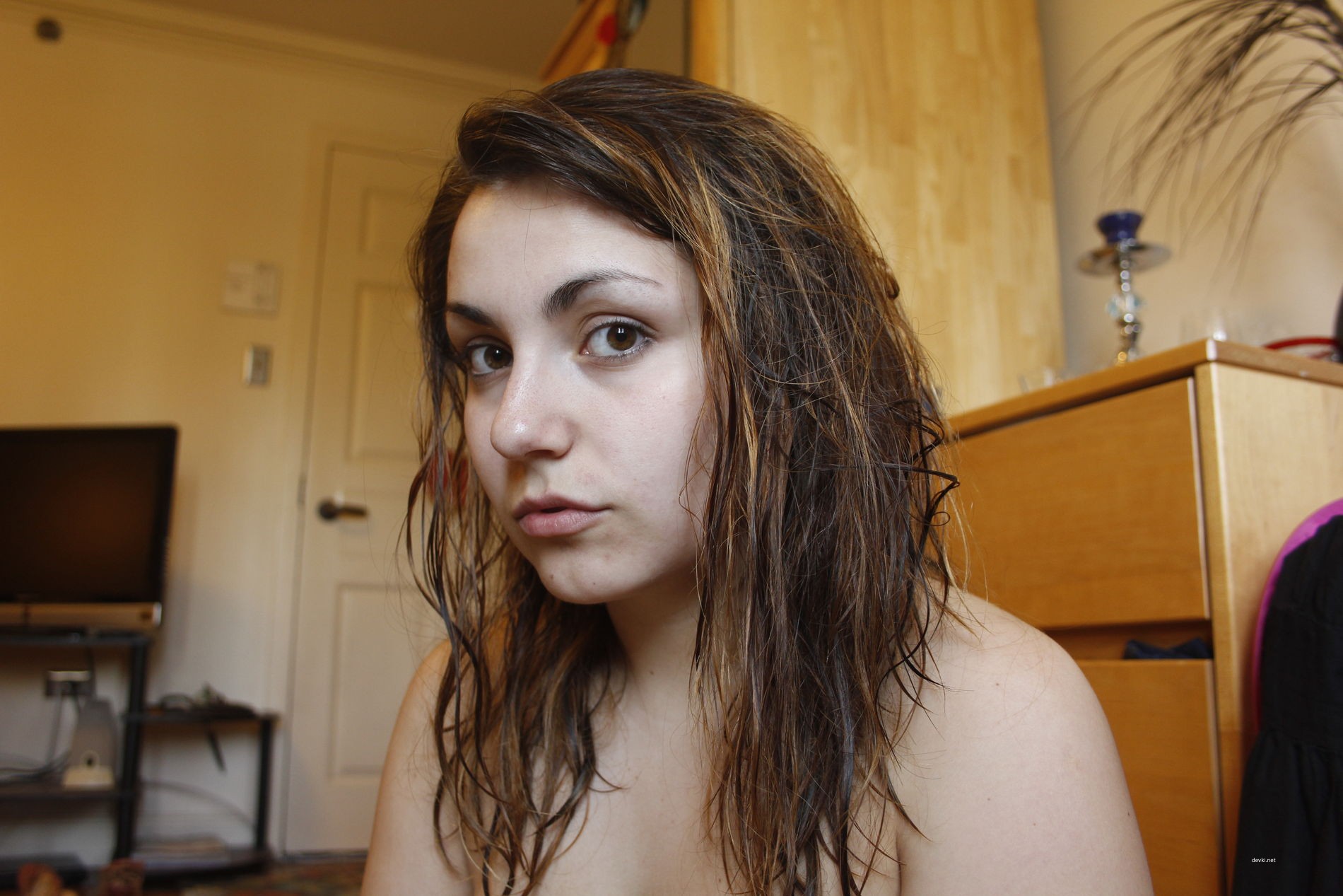 Seductive Girl in Private Photos: Explicit and Sensual XXX Content