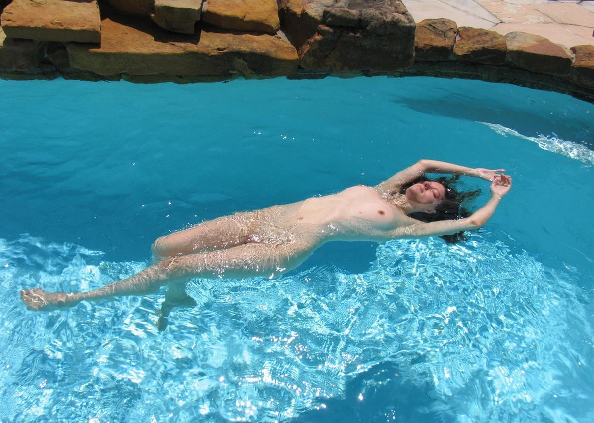 Wild Nude Amateur Outdoor Adventure: Explicit Naked Fun