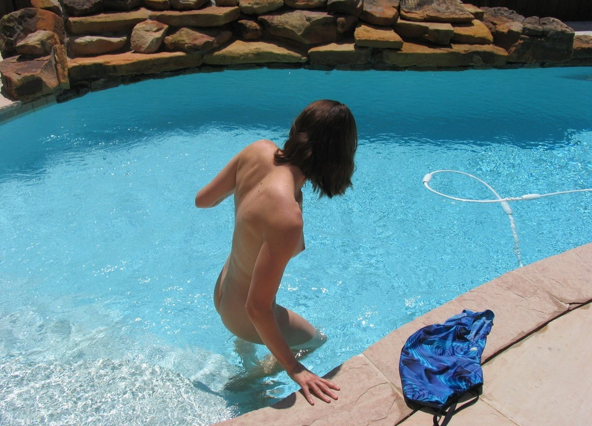 Wild Nude Amateur Outdoor Adventure: Explicit Naked Fun