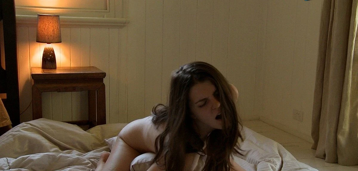 Amateur Girl Masturbates to Orgasm - Explicit Solo Sexual Pleasure
