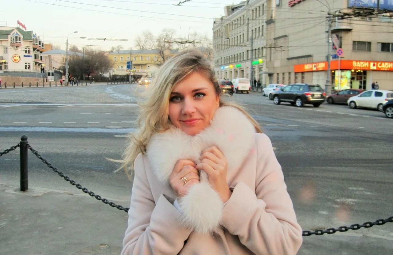 Kirov Violetta Gets Naughty: Hot Russian Babe Exposed in XXX Photos