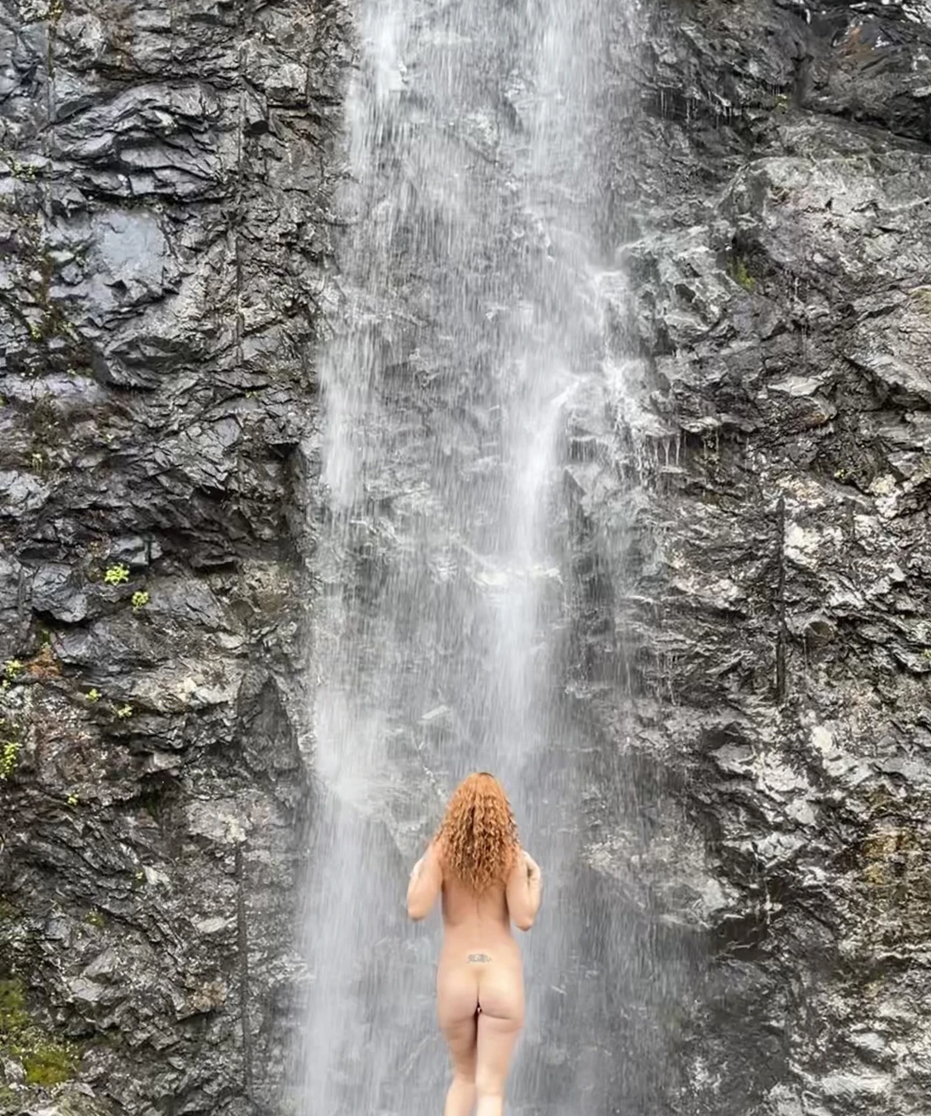 Explicit Nude Redhead Woman Amateur Photo - Naked, Sexy, Erotic