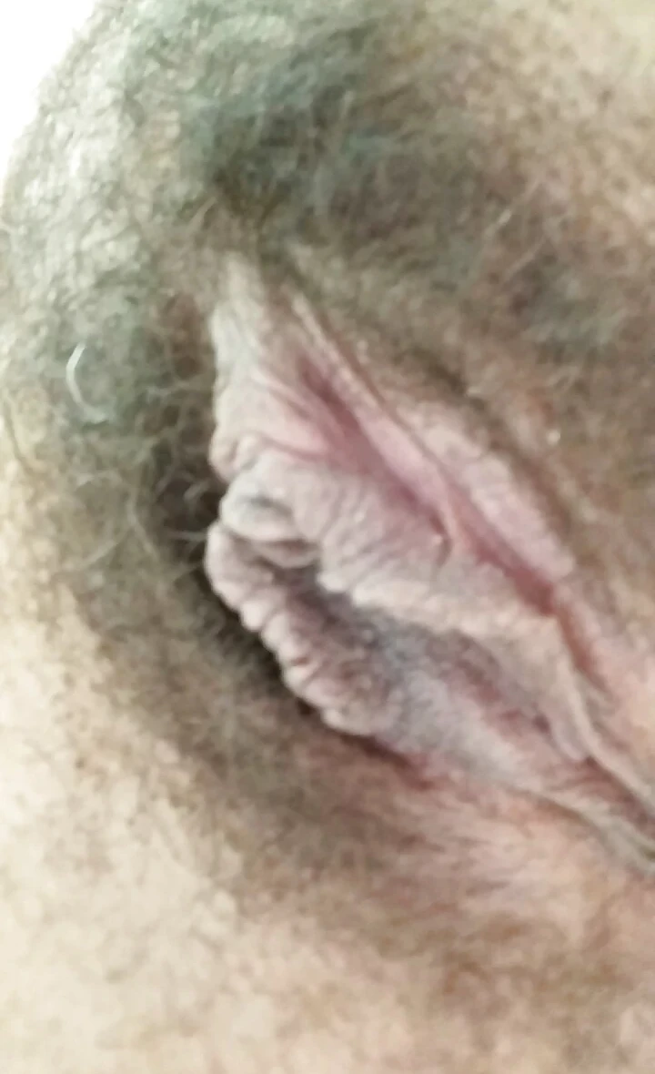 Dark-Skinned Beauty with Hairy Pussy (Part 2): Explicit Amateur Photos