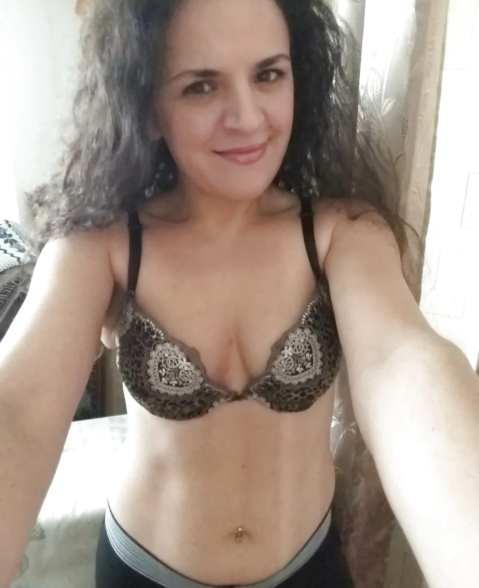 Dark-Skinned Beauty with Hairy Pussy (Part 2): Explicit Amateur Photos