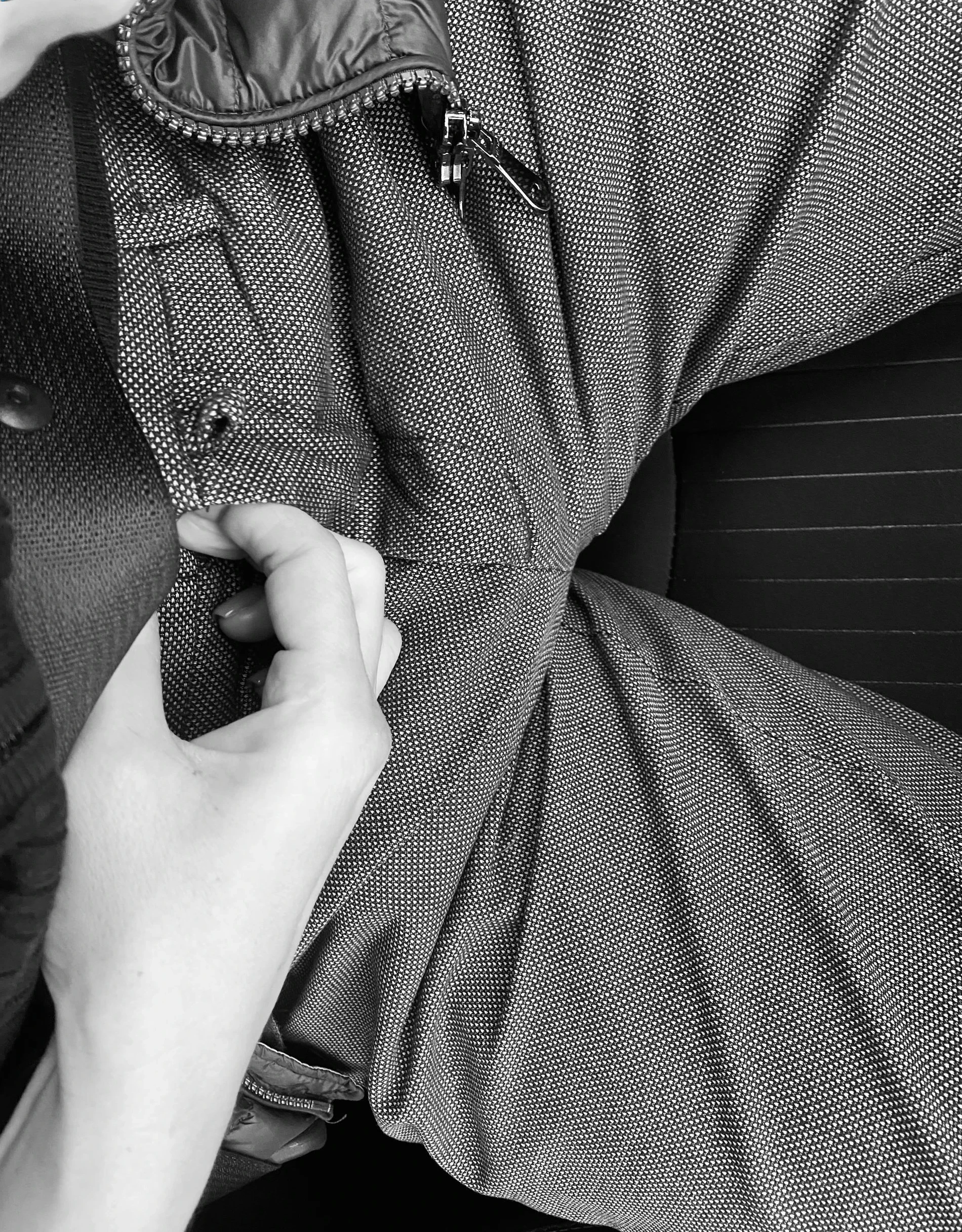 Wife Blowjob in Car: Hot Oral Sex Action!