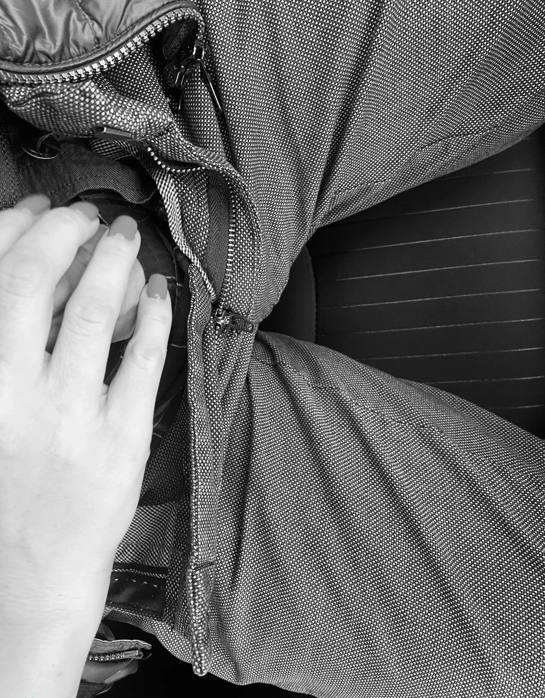 Wife Blowjob in Car: Hot Oral Sex Action!