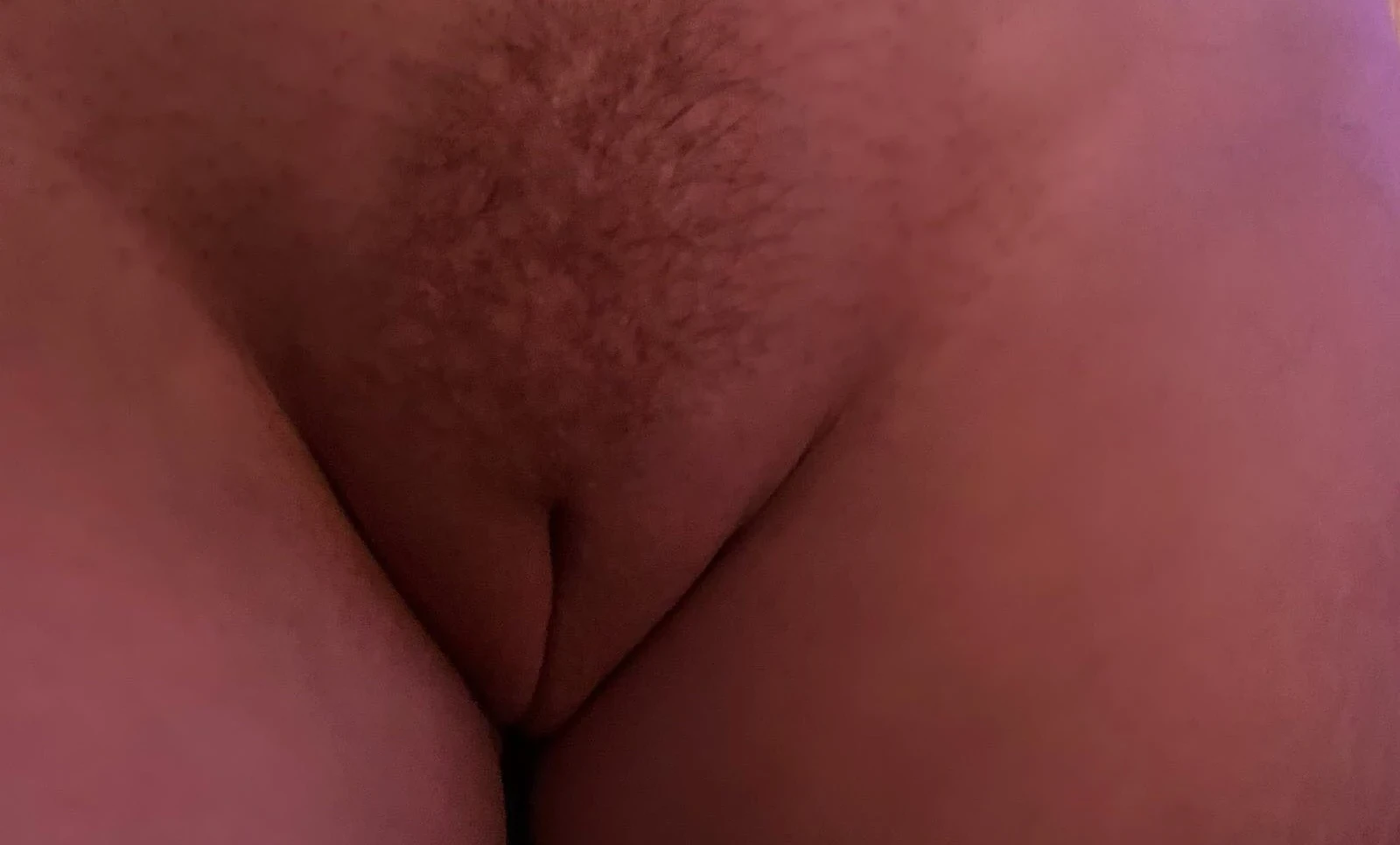 Seductive Amateur with a Juicy Booty: Explicit Photo Gallery