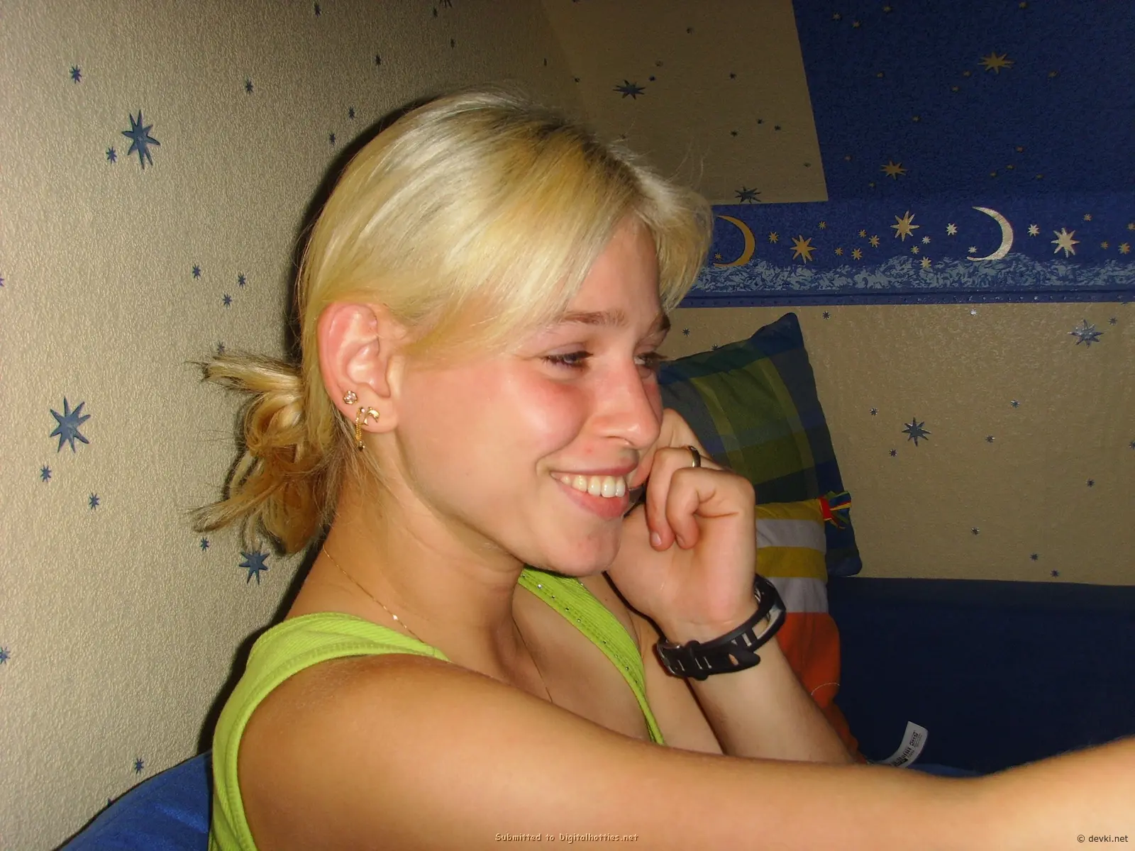 Amateur Girl Pics: Explicit Photos of a Hot Amateur Chick