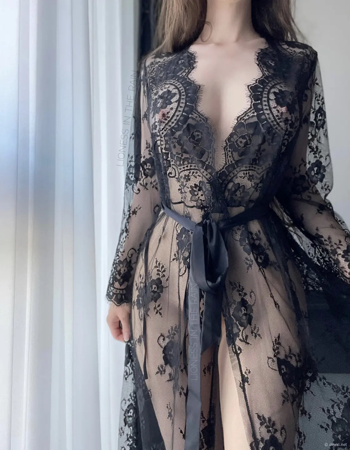 Sensual Renaissance: Slim Girl and Her Sexy Allure - Explicit Amateur Erotic Photo
