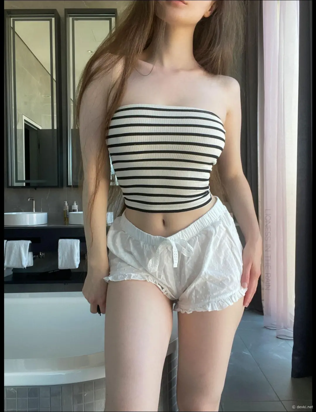 Sensual Renaissance: Slim Girl and Her Sexy Allure - Explicit Amateur Erotic Photo