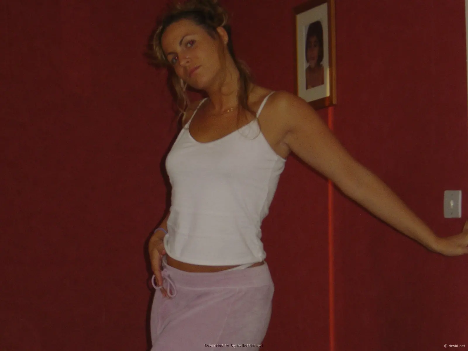 Hot babe gives sloppy blowjob - Explicit XXX photo