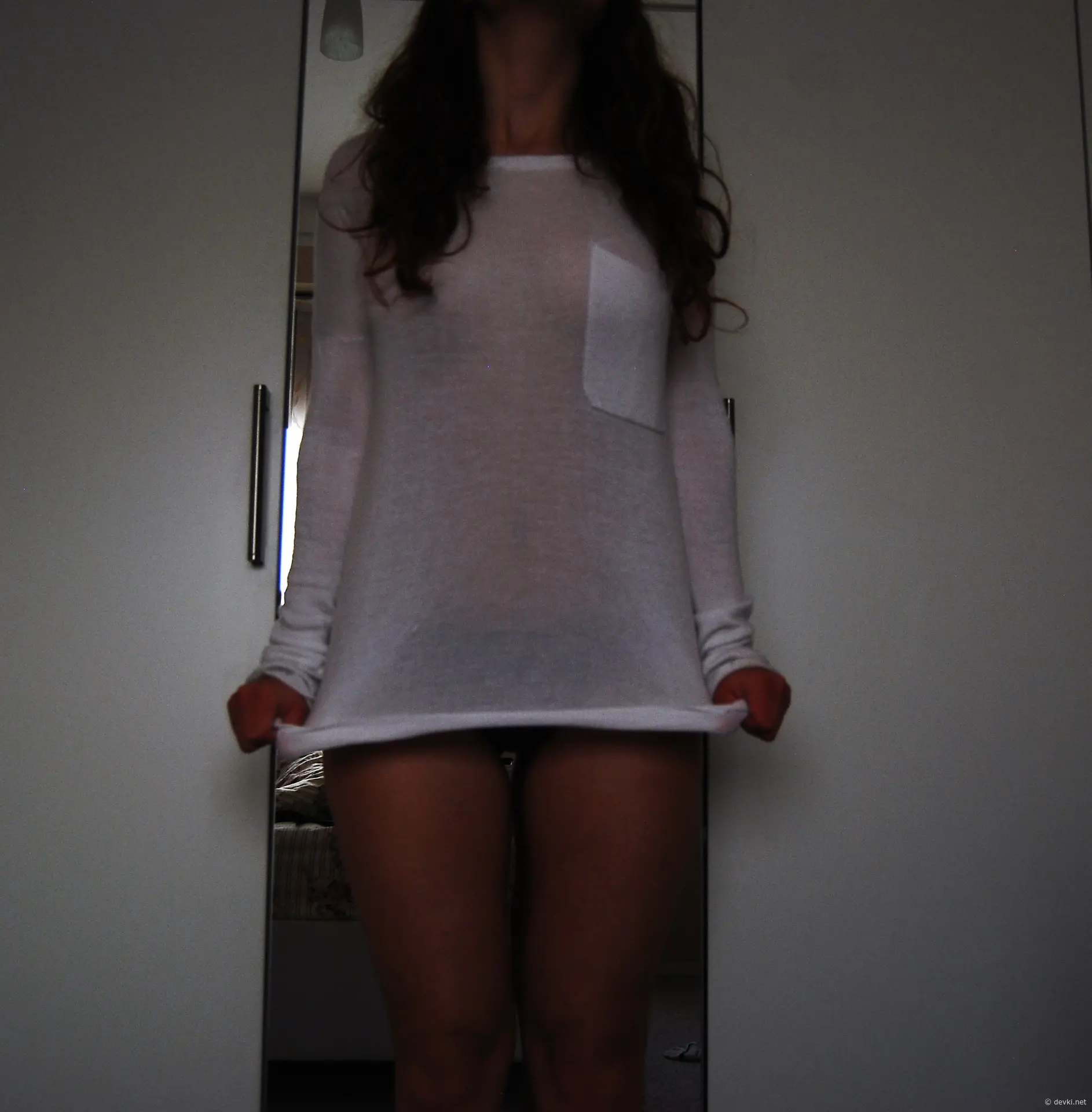 Seductive Legs: Harmony and Elegance in Amateur Photos