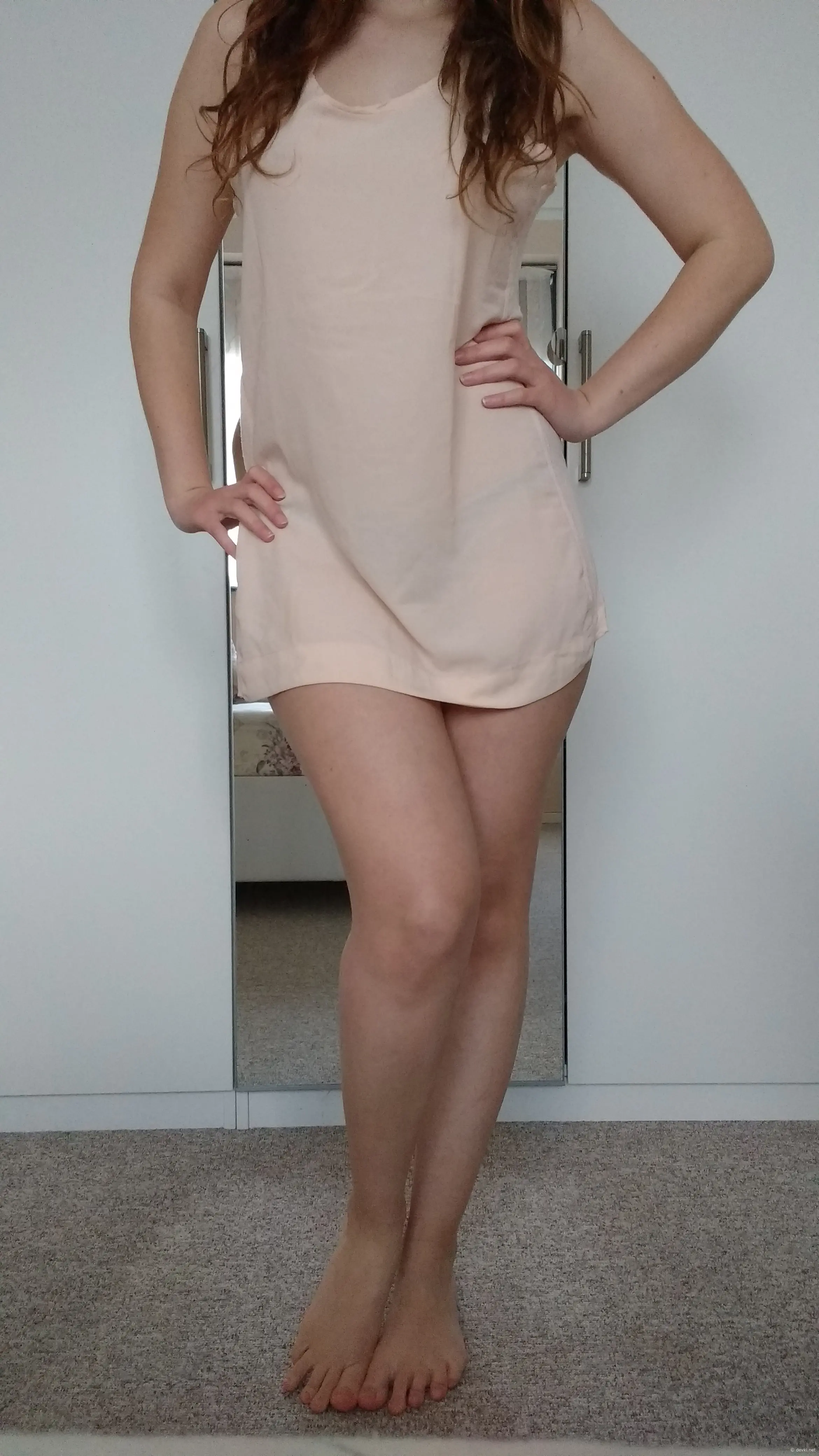 Seductive Legs: Harmony and Elegance in Amateur Photos