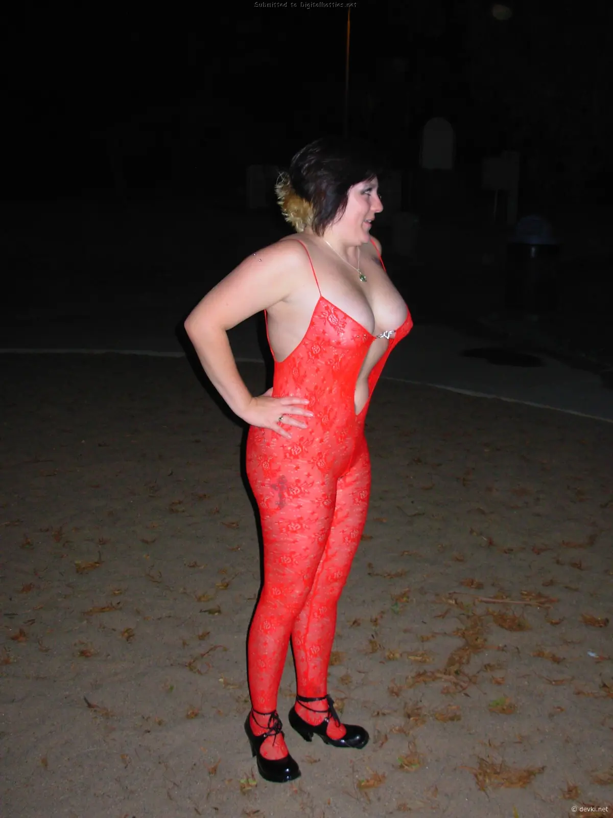 Mature Slut Flaunts Herself: Explicit Amateur Photo of a Naughty Milf